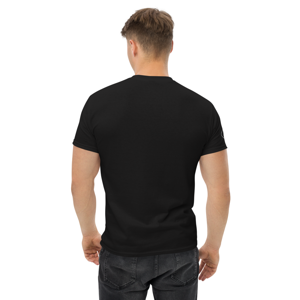 High quality and durable unisex t-shirt, elegant and sporty style.